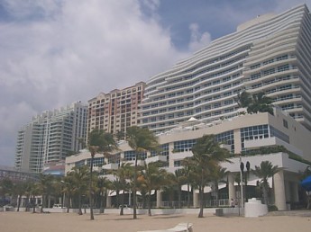 5_1210438020_fort-lauderdale-beach.jpg