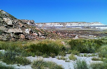 The-Painted-Desert-north-of-the-Petrifie