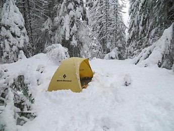 snow-camping-12222012-010_opt.jpg