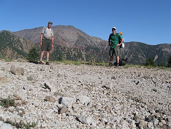 Gary-and-Ron-on-Doyle-Pass-with-Mt-Humph
