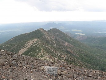 Unnamed-peaks-southeast-from-Mt-Humphrey