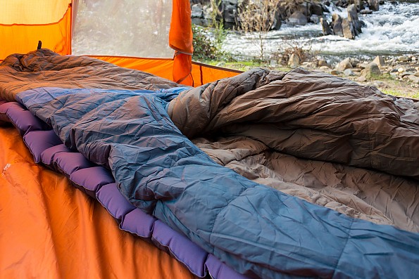 Sierra Designs Night Cap Sleeping Bag 20F review: a super cozy