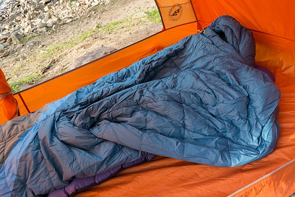 Sierra Designs Night Cap Sleeping Bag 20F review: a super cozy