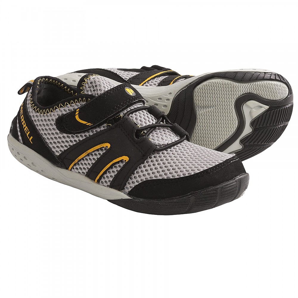 photo: Merrell Kids' Barefoot Trail Glove barefoot / minimal shoe