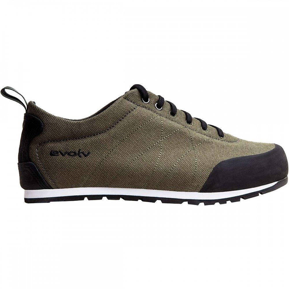 photo: evolv Cruzer Psyche approach shoe