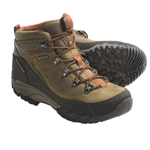 photo: Merrell Chameleon Arc 2 Rival Waterproof hiking boot
