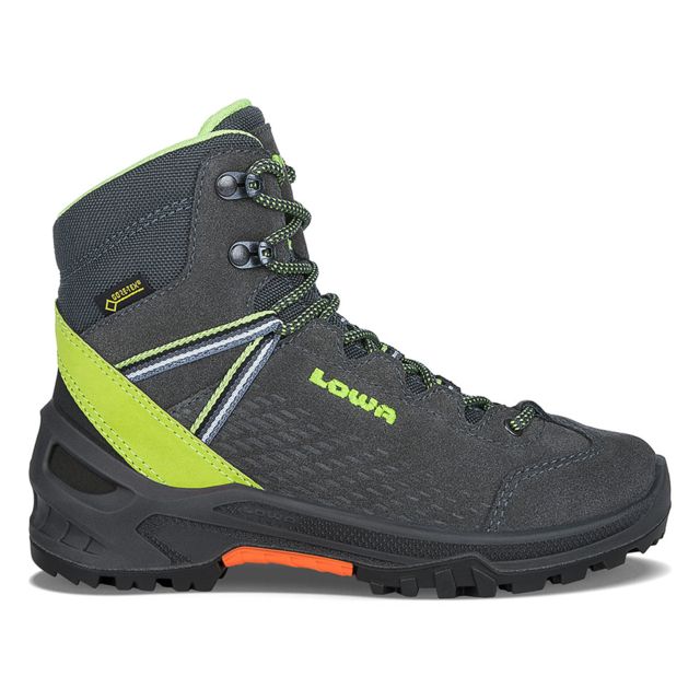 photo: Lowa Arco GTX Mid Jr hiking boot