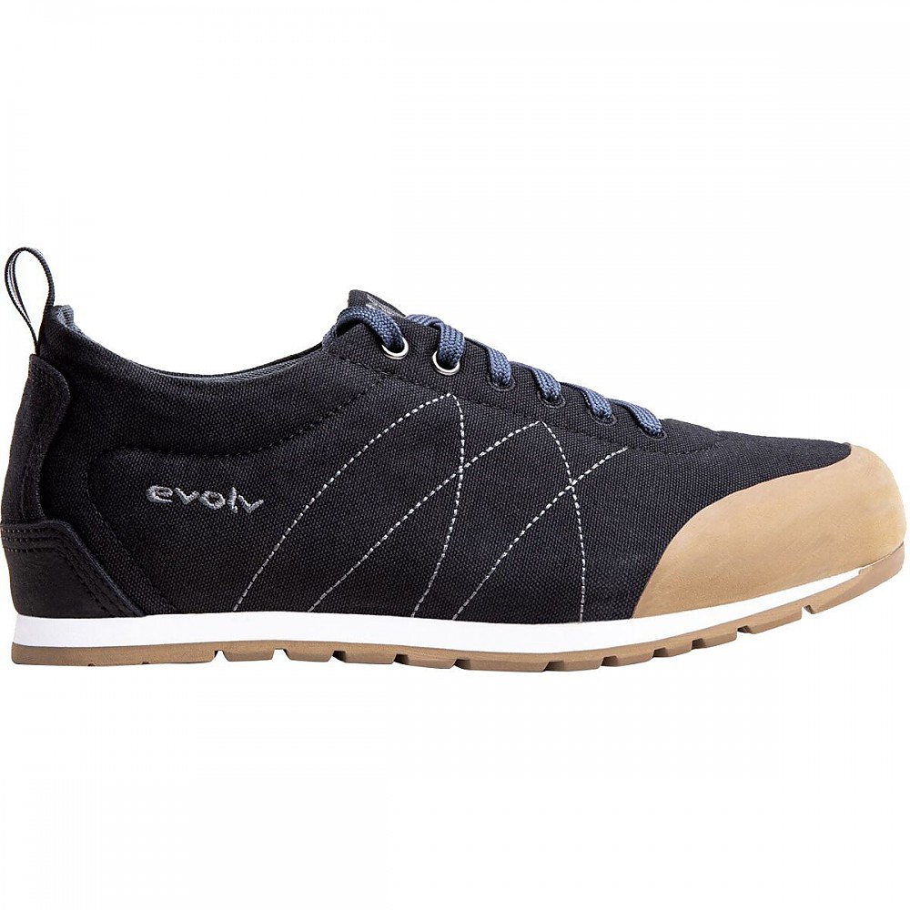 photo: evolv Women's Cruzer Psyche approach shoe