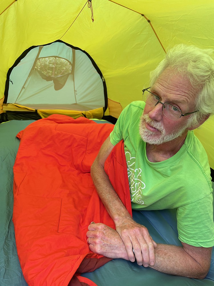 photo: Therm-a-Rest Argo Blanket top quilt