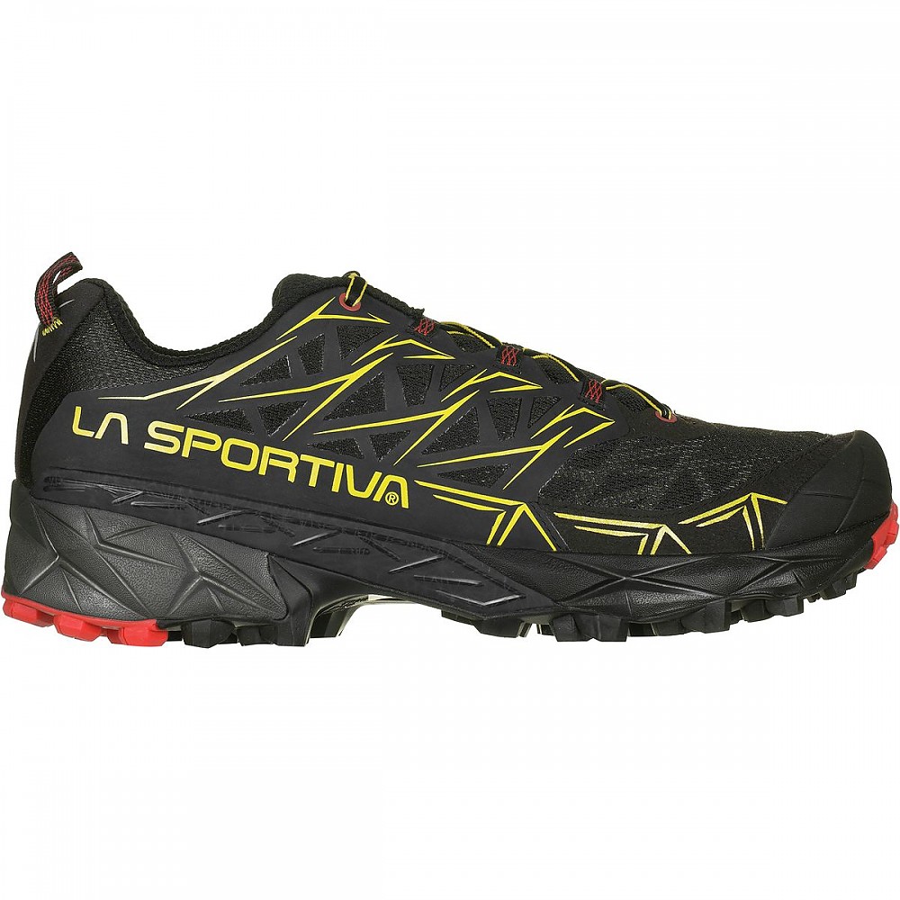 photo: La Sportiva Akyra trail running shoe