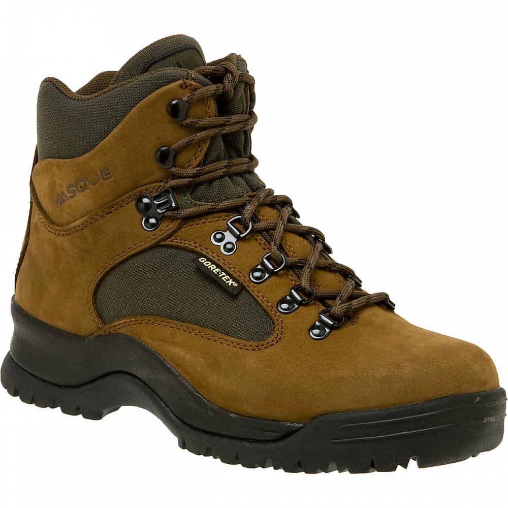 photo: Vasque Clarion GTX backpacking boot