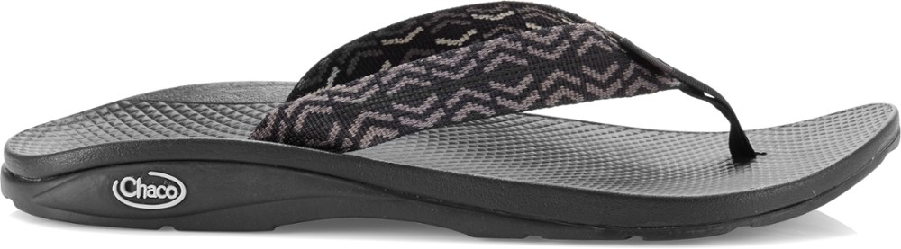 chaco flip flops