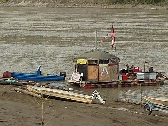 The-Dawson-Eagle-raft.jpg