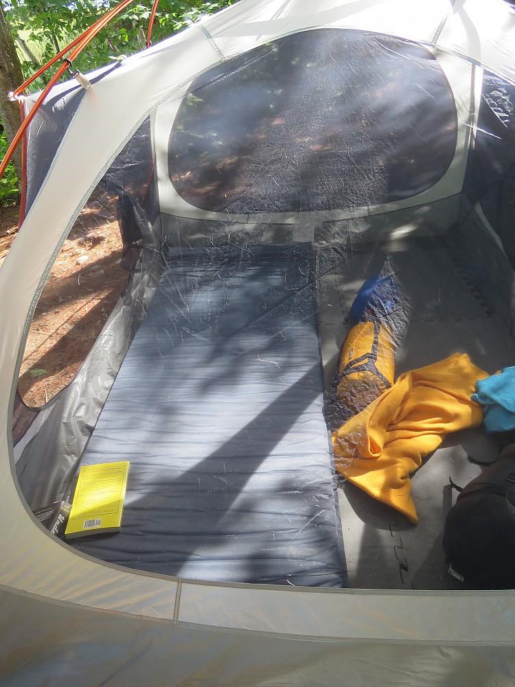 ALPS Mountaineering Lightweight Series Self Inflating Air Pads Reviews