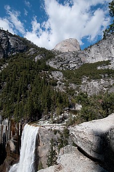 Nevada-Fall-where-the-tourist-tral-meets