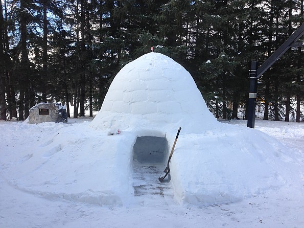 Vermont winter activities: How to build a colorful igloo