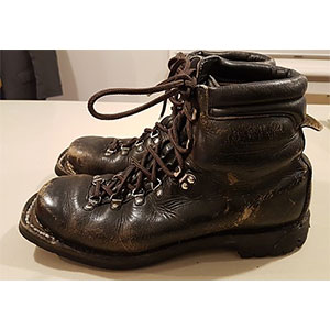 leather telemark boots