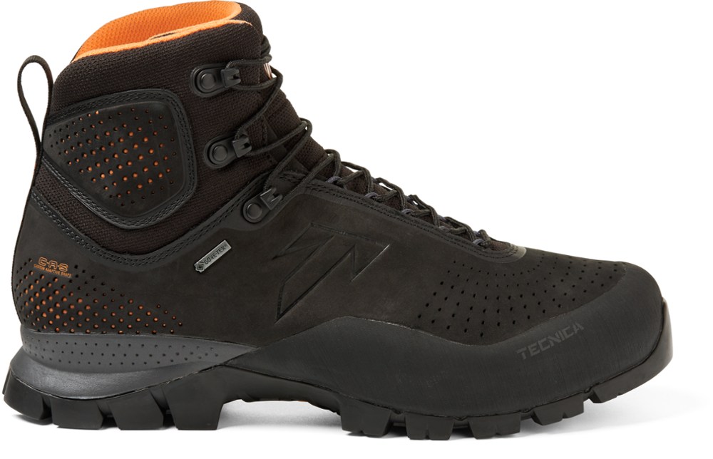 photo: Tecnica Forge GTX hiking boot