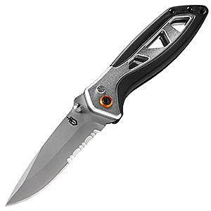 photo: Gerber Outrigger, Serrated folding knife