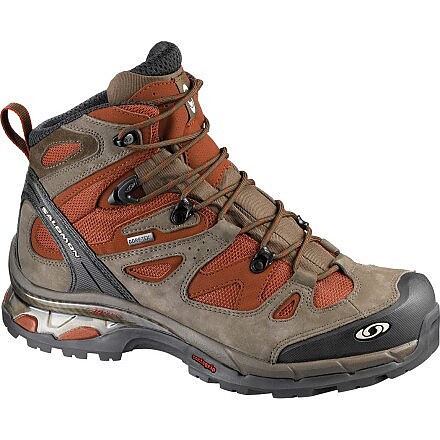 photo: Salomon Comet 3D GTX hiking boot