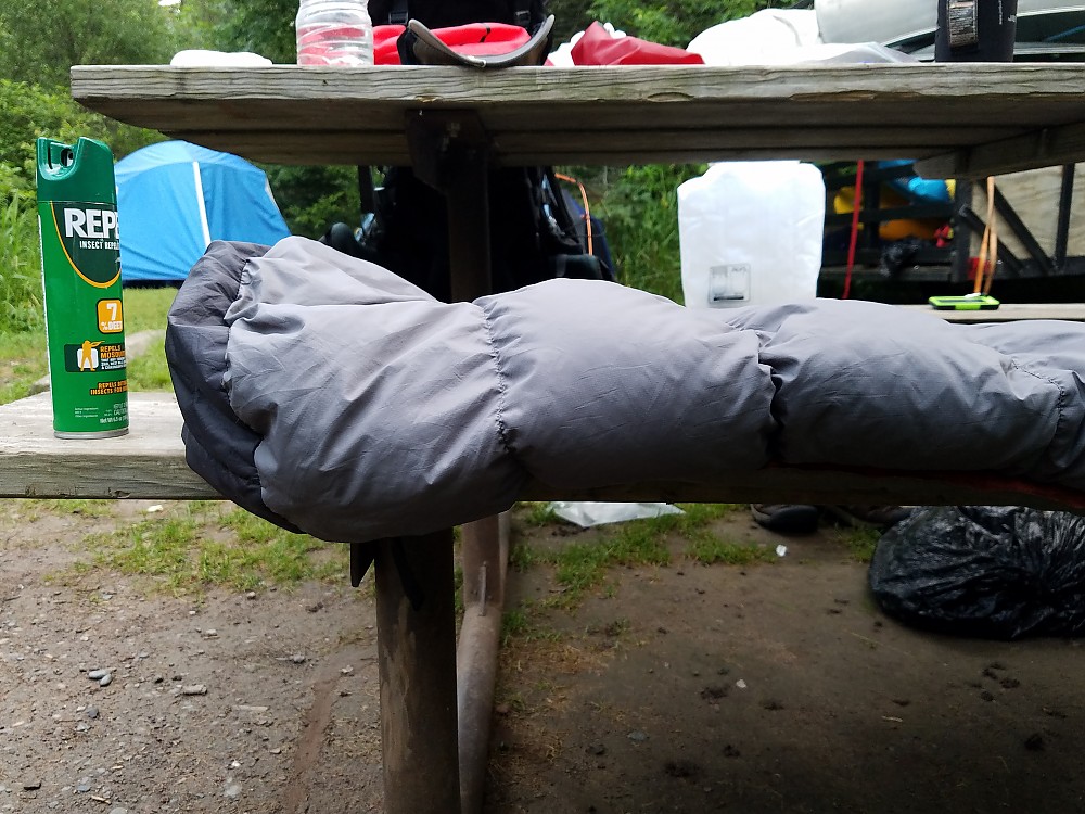 photo: Big Agnes Horse Thief SL 35° warm weather down sleeping bag