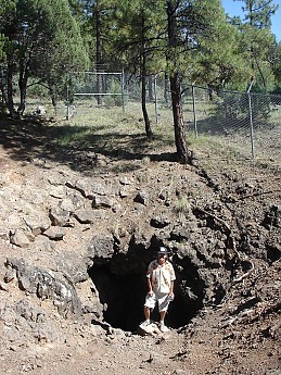 Mouth-of-the-Lava-tube.jpg