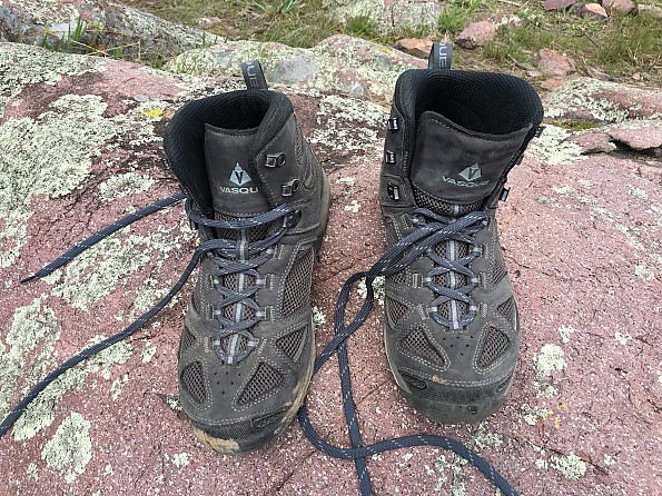 Vasque breeze iii hot sale mid hiking boots