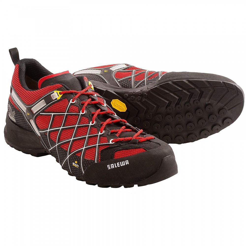 photo: Salewa Wildfire GTX approach shoe