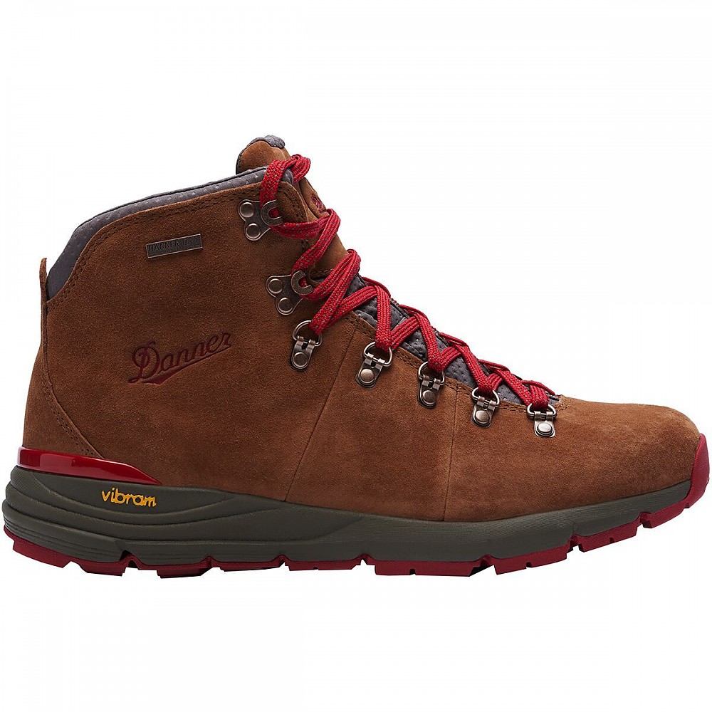 photo: Danner Mountain 600 hiking boot