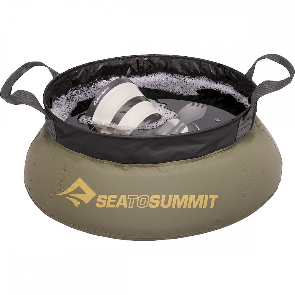 photo: Sea to Summit Kitchen Sink bucket/sink