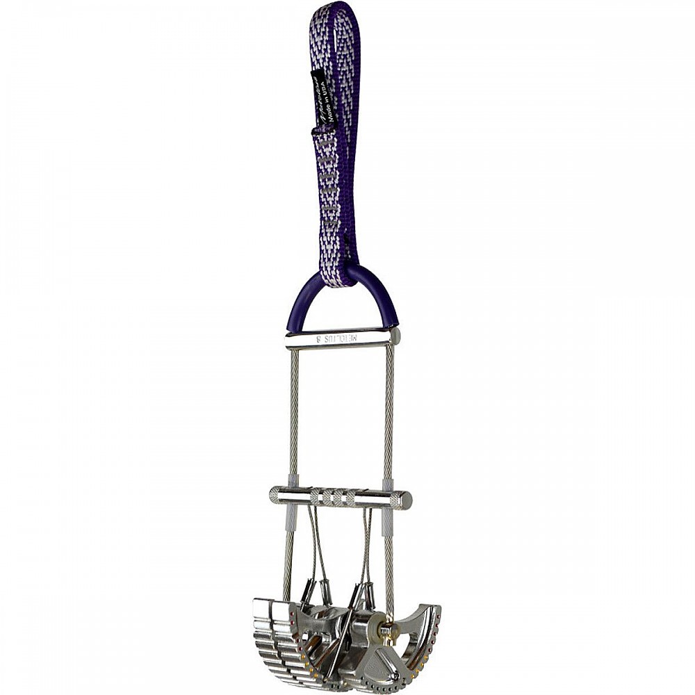 photo: Metolius Ultralight Fat Cam camming device