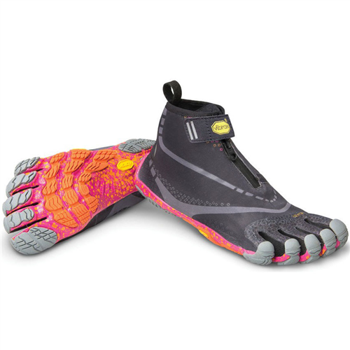 photo: Vibram Bikila EVO WP barefoot / minimal shoe