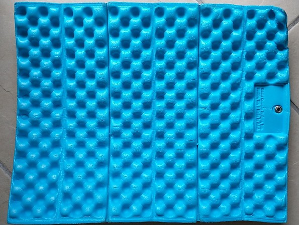 4 x Waterproof Insulated Folding Foam Sit Mat Cushion Mat Hiking