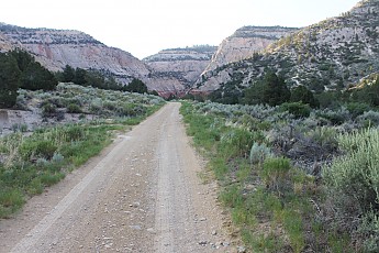 Road-leading-to-Red-Hollow-near-Ordervil