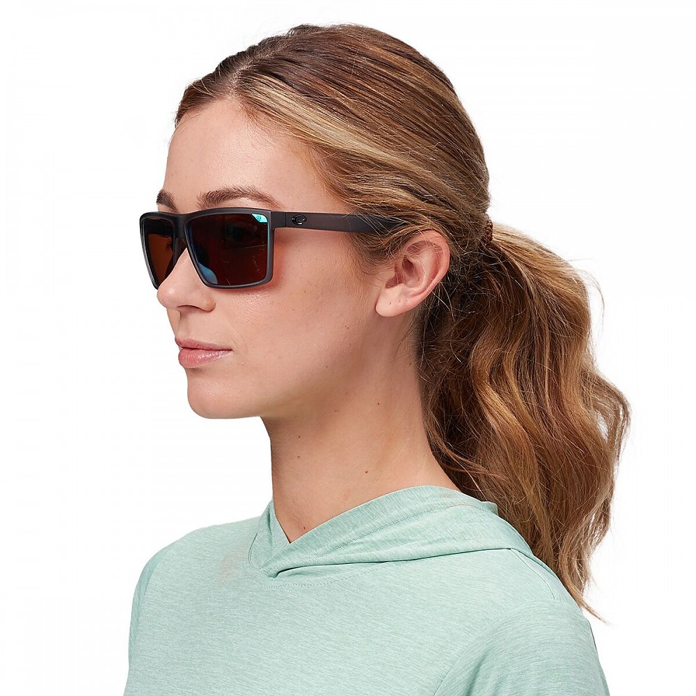 photo: Costa Rincon sport sunglass