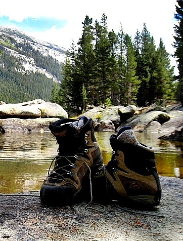 photo: AKU Suiterra Suede GTX hiking boot