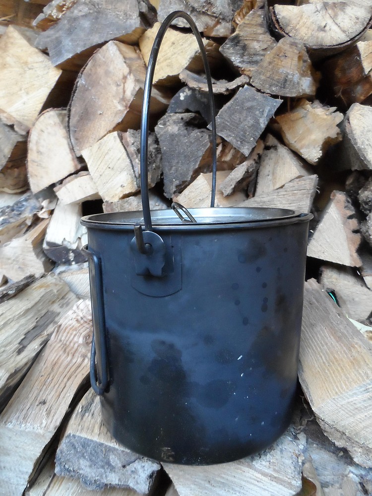 photo: Pathfinder Large Bushpot pot/pan