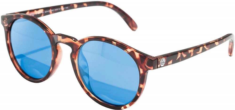photo: Sunski Dipseas sport sunglass