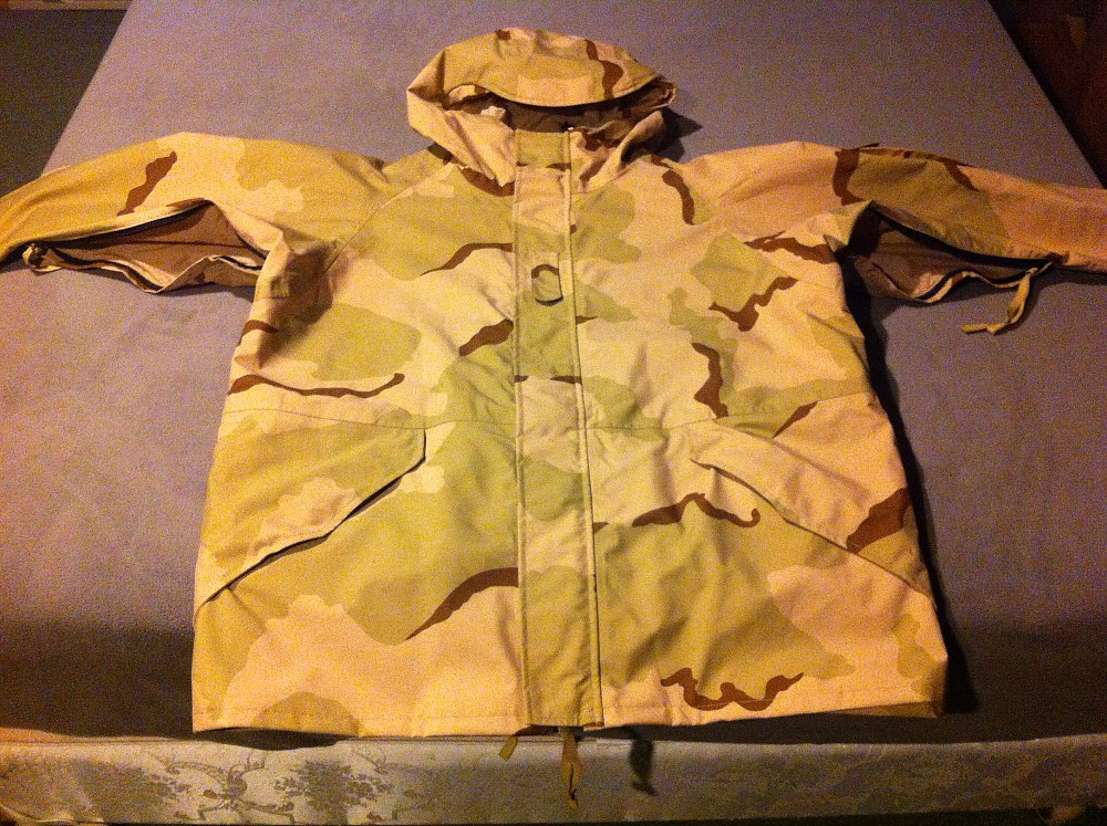 photo: U.S. Military ECWCS Gen I Parka waterproof jacket