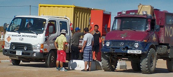 21-5--ExplMercTruck.jpg