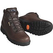 photo: Vasque Sundowner backpacking boot