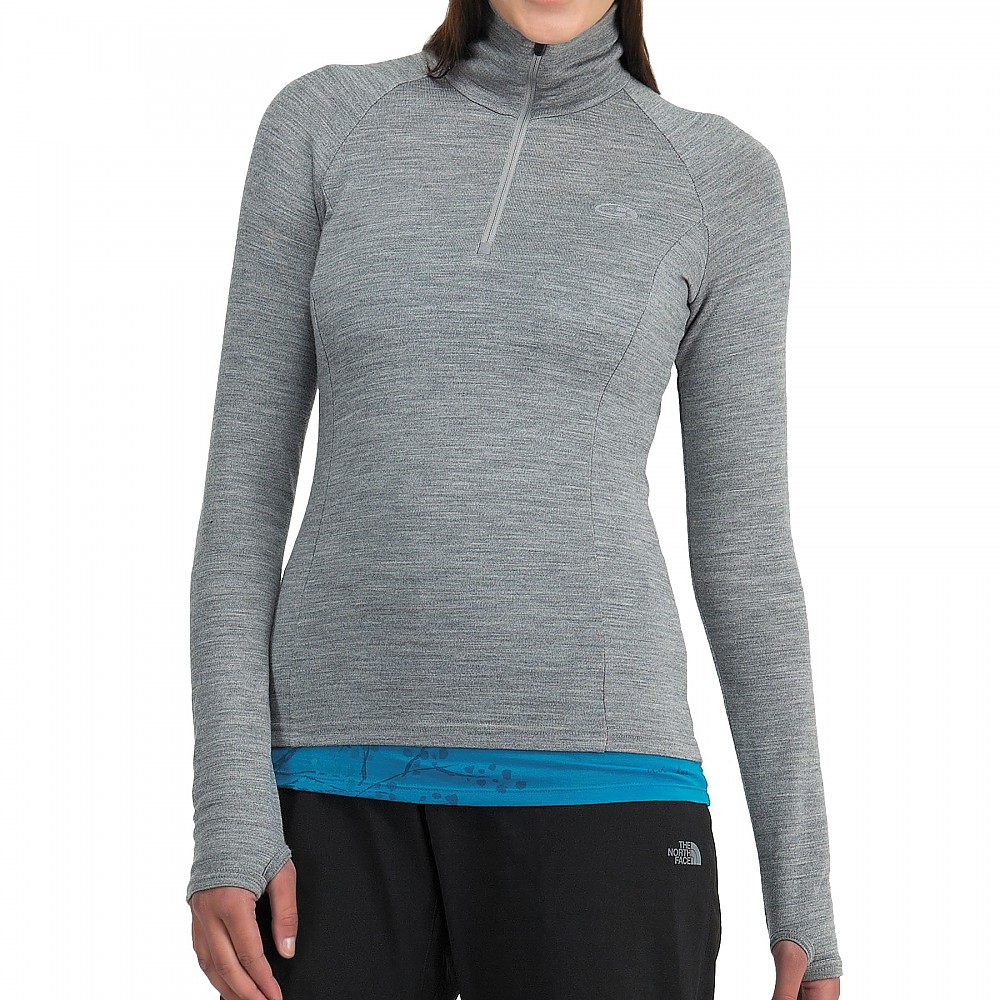 photo: Icebreaker Women's 260 Midweight Tech Top base layer top