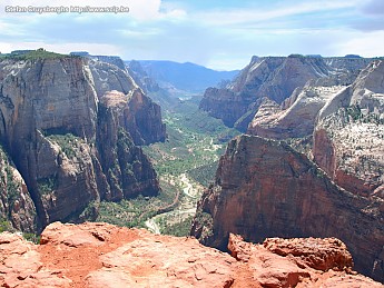 USA---07---Zion---Observation-Point-Trai