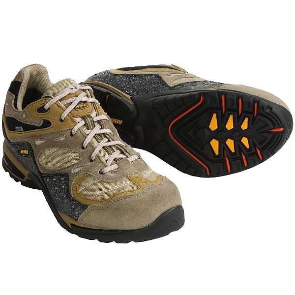 photo: Asolo Contour XCR trail shoe