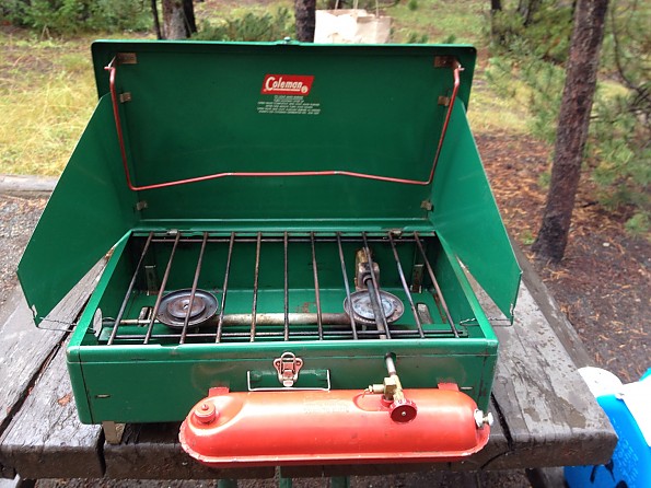 Coleman Classic 2-Burner Stove Reviews - Trailspace