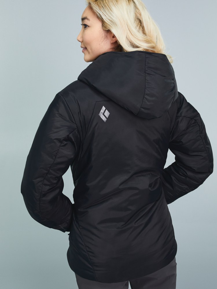 photo: Black Diamond Women's Stance Belay Parka synthetic insulated jacket