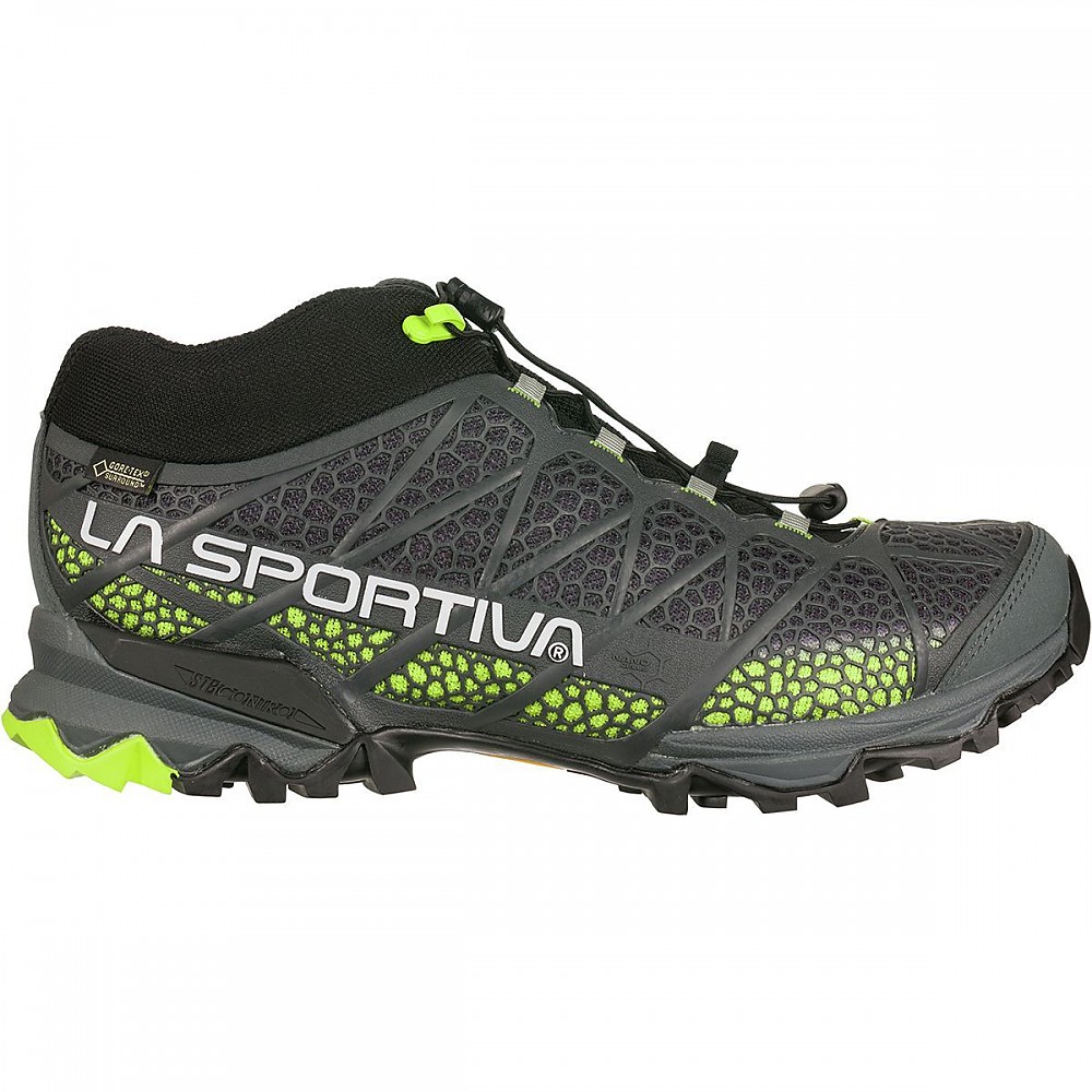 photo: La Sportiva Synthesis Mid GTX hiking boot