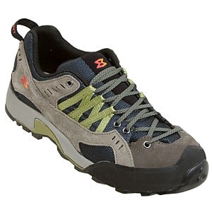 photo: Garmont Men's Sticky Cat approach shoe