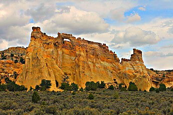 IMG_0972-Grosvenor-Arch-along-Cottowood-