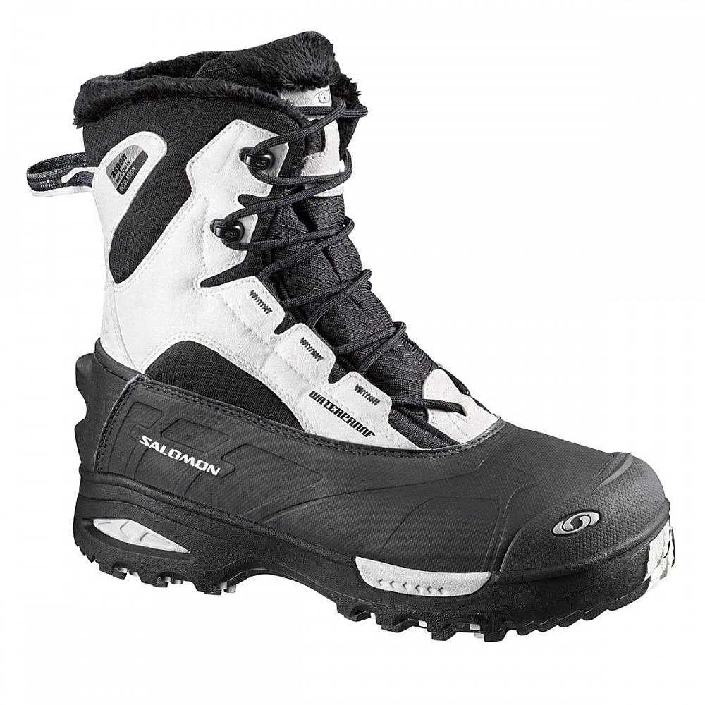 photo: Salomon Women's Toundra Mid WP winter boot